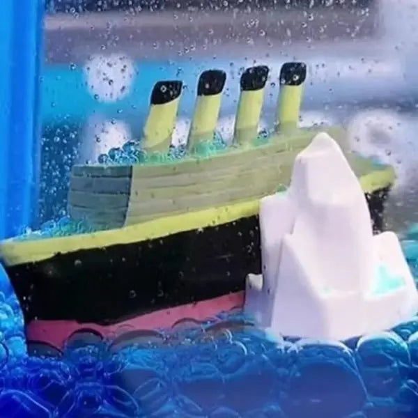 Car Dashboard Cruise Ship Fluid Drift Bottle Boat Floating livSmart